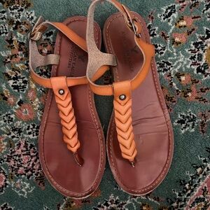 American Eagle Leather Sandals Size 6